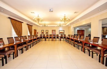 Afrique Boutique Hotel Oliver Tambo