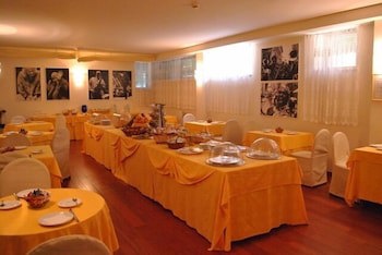 Deco Hotel galeri fotoğrafı