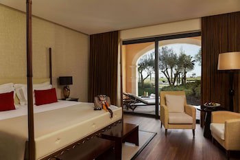 Cascade Wellness Resort