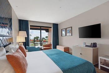 Cascade Wellness Resort