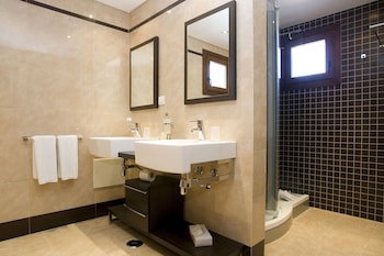 Cascade Wellness Resort