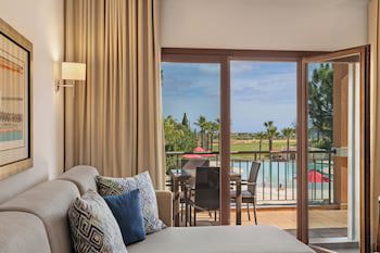 Cascade Wellness Resort
