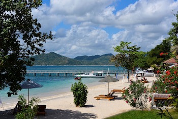 Cocotinos Sekotong, A Boutique Beach Resort & Spa