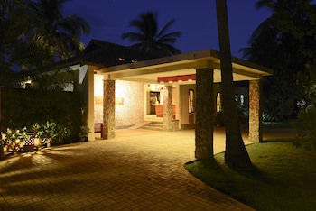 Cocotinos Sekotong, A Boutique Beach Resort & Spa