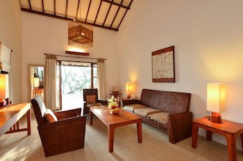 Cocotinos Sekotong, A Boutique Beach Resort & Spa