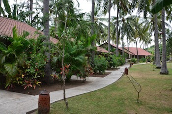 Cocotinos Sekotong, A Boutique Beach Resort & Spa