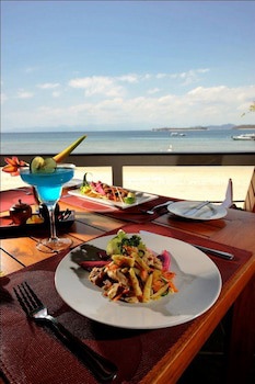 Cocotinos Sekotong, A Boutique Beach Resort & Spa