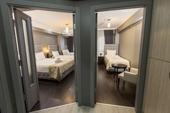 Cumbali Luxury Boutique Hotel