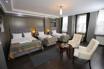 Cumbali Luxury Boutique Hotel