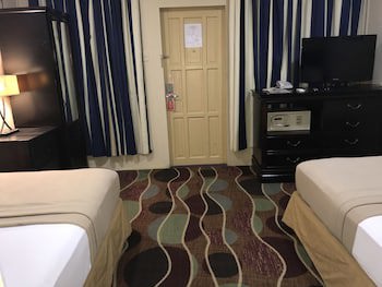 Airport Suites Hotel