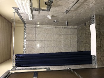Airport Suites Hotel