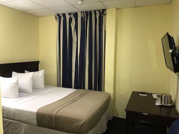Airport Suites Hotel