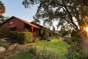Ein Harod Country Suites & Guesthouse