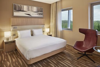Hilton Frankfurt Airport galeri fotoğrafı