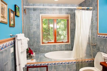 The Villas At Sunset Lane - Adults Only
