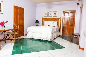 The Villas At Sunset Lane - Adults Only