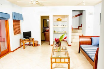 The Villas At Sunset Lane - Adults Only