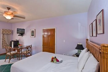 The Villas At Sunset Lane - Adults Only