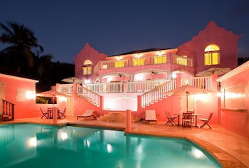 The Villas At Sunset Lane - Adults Only