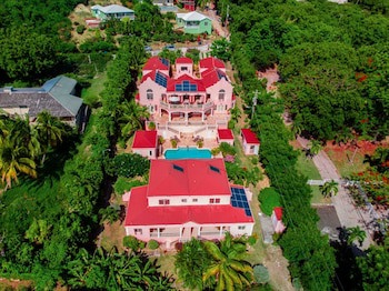 The Villas At Sunset Lane - Adults Only