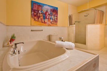The Villas At Sunset Lane - Adults Only