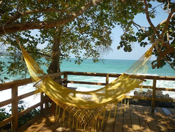 Red Frog Beach Island Resort