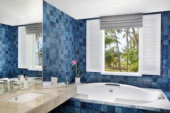 Avani Kalutara Resort