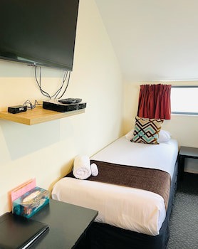 298 Westside Motor Lodge