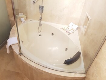 Antara Hotel & Suites - Miraflores