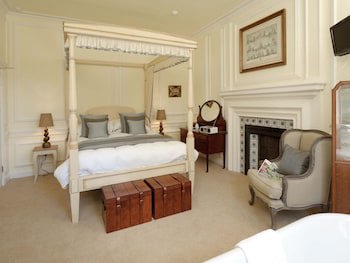 Eshott Hall