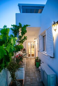 Kontaratos Studios & Apartments galeri fotoğrafı
