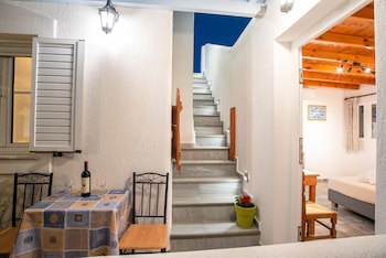 Kontaratos Studios & Apartments galeri fotoğrafı