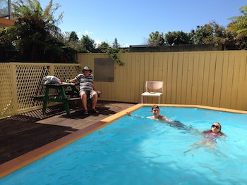 Greenview Motel