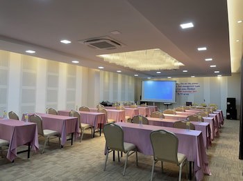 Aiyara Palace
