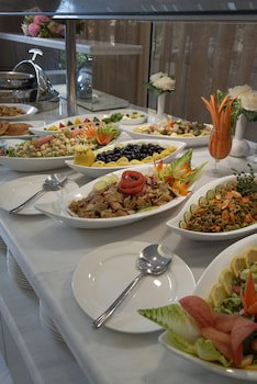 Corp Executive Hotel Doha Suites