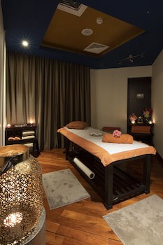 Corp Executive Hotel Doha Suites
