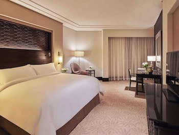 Fairmont Makkah Clock Royal Tower