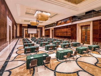 Fairmont Makkah Clock Royal Tower