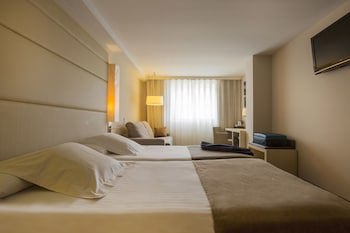 Yomo Mola Park