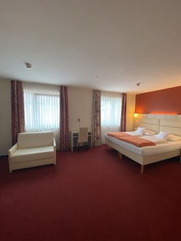 Hotel Rodelheimer Hof - Am Wasserturm galeri fotoğrafı