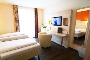 Hotel Rodelheimer Hof - Am Wasserturm fotoğrafı