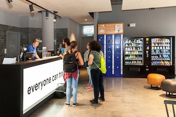a&o Nurnberg Hauptbahnhof - Hostel fotoğrafı