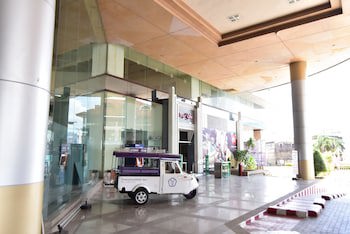 Thumrin Thana Hotel