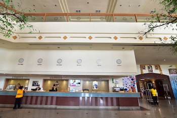 Thumrin Thana Hotel