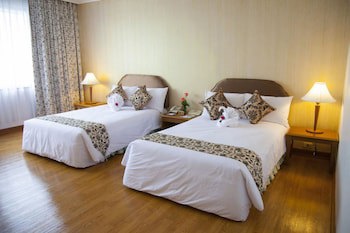 Thumrin Thana Hotel
