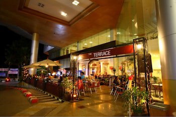 Thumrin Thana Hotel