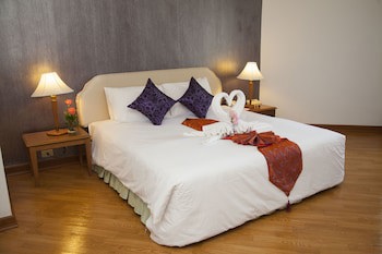Thumrin Thana Hotel