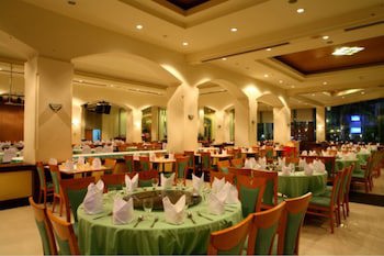 Thumrin Thana Hotel