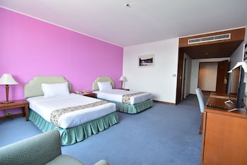 Thumrin Thana Hotel