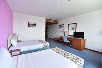 Thumrin Thana Hotel